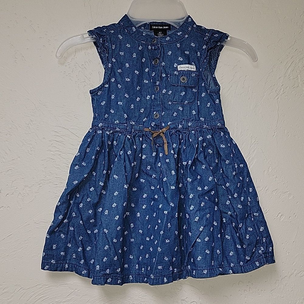 CALVIN KLEIN JEANS CHAMBRAY SLEEVELESS DRESS, SIZE 4T